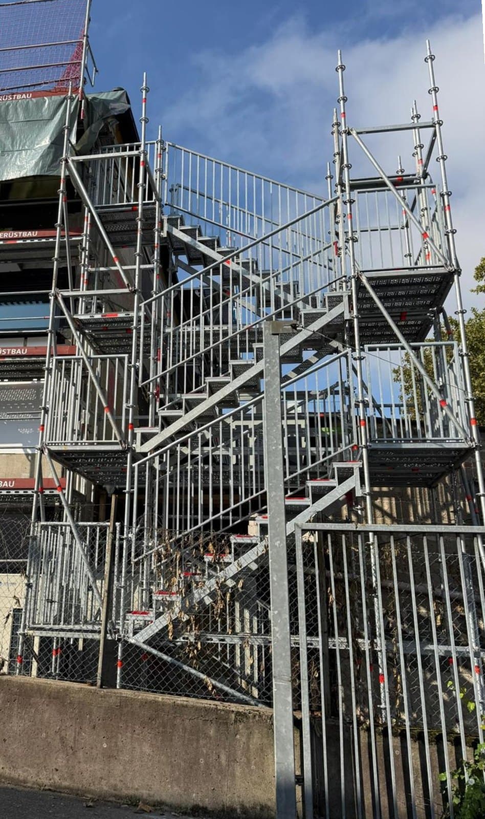 Treppentürme & Zugänge bei Gerüstbau in Stuttgart